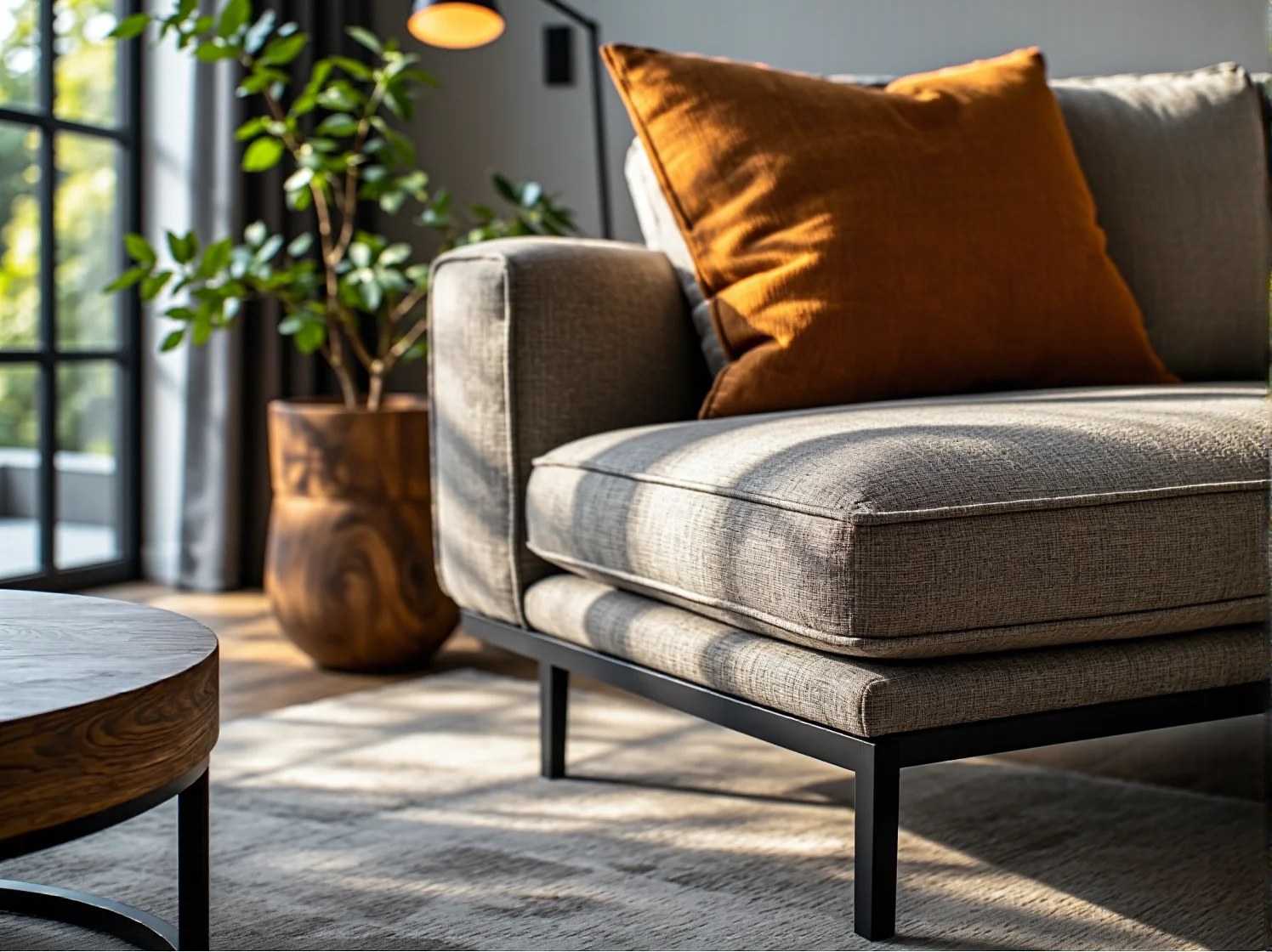 Industrialne krzesła ogrodowe z czarnej stali i naturalnego drewna