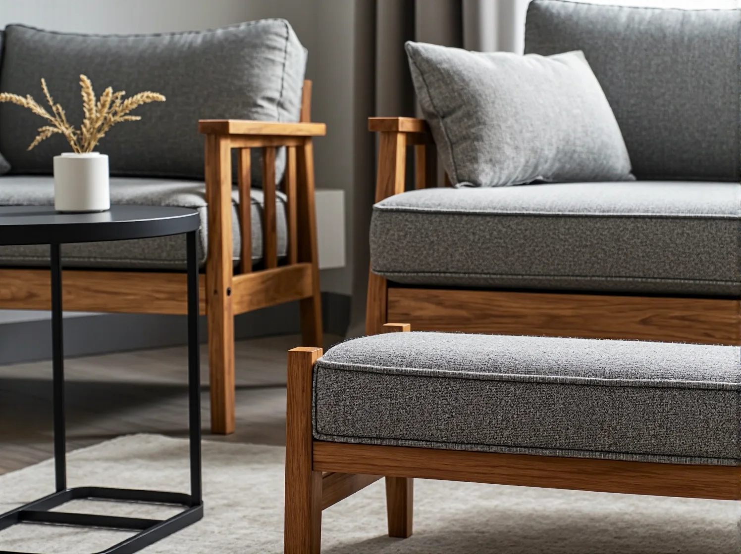 Szary zestaw wypoczynkowy z drewnianą ramą dębową